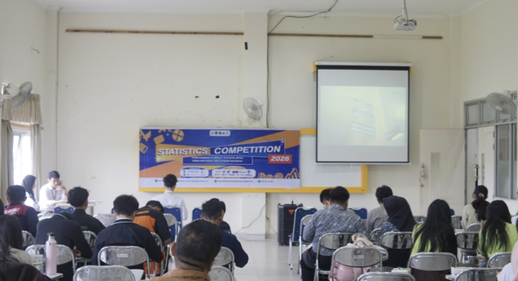 Read more about the article Statistics Competition (Statcom) 2026 Hadirkan Kompetisi Statistika dan Infografis untuk Mengembangkan Potensi Generasi Muda