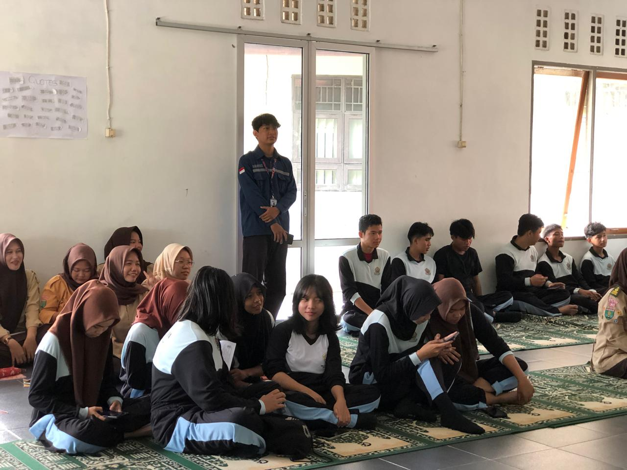 Read more about the article Sosialisasi Pembekalan Studi Statistika (SPSS) di SMAN 2 Sungai Raya
